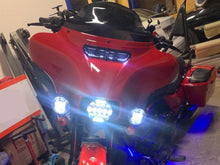 4.5'' Auxiliary LED Spot Fog Light Fit (Black Housing + Chrome Lamp) For Harley Street Glide 1994-2023