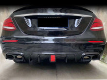 Carbon Look LED Bumper Diffuser Exhaust Tips for Mercedes E W213 Sedn AMG Pack di127